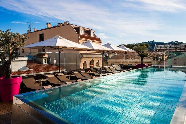 Hôtel pour 2 personnes, avec piscine ainsi que sauna et terrasse dans Palais Des Festivals Et Des Congres - 2