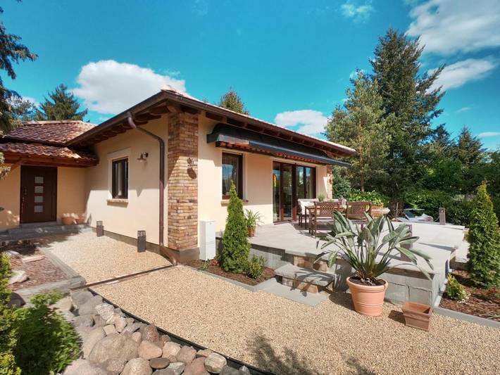 Ferienwohnung für 2 Personen, mit Terrasse und Garten in Großräschen