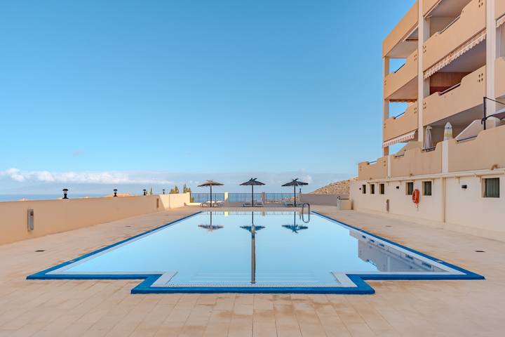 Appartamento intero, Appartamento Vacanze 'Conde Sunset View' con Vista Mare, Wi-Fi e Aria Condizionata in Adeje, Tenerife Sud