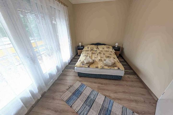 Ganze Wohnung, Ferienwohnung mit Terrasse und WLAN in Keszthely, Balaton Region