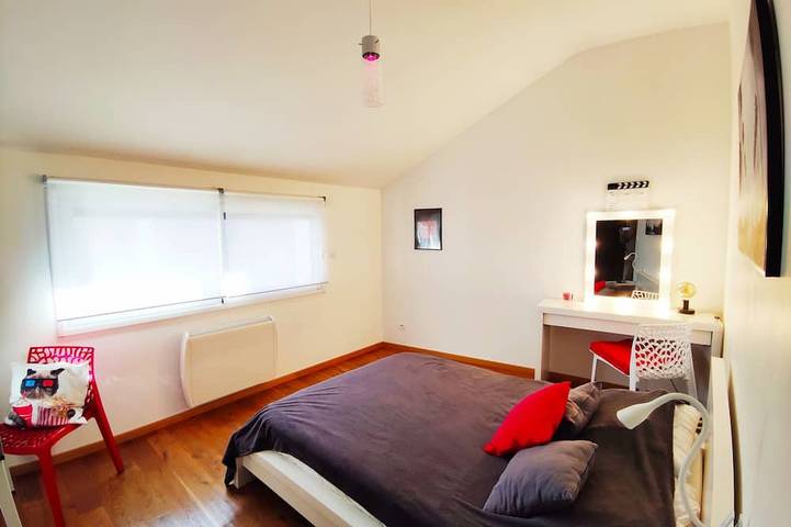 Magnifique loft Neuf atypique et fonctionnel, proche gare & centre ville in Montélimar, Région de nyons