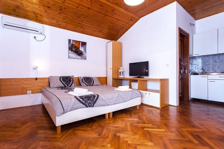 Studio dla 3 osób, z balkon, zwierzęta dozwolone w Pakoštane
