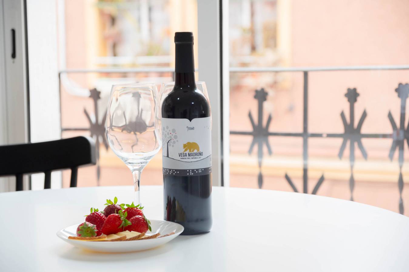 Entire studio, M (Mlu411)  Tetuan "Madrid Río" in Tetuán, Madrid