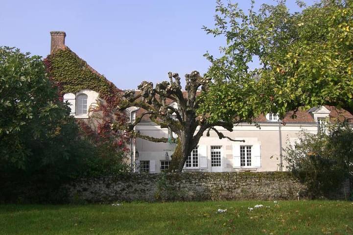 Gîte pour 12 personnes, avec Terrasse et Jardin à Saint-Georges-sur-Cher