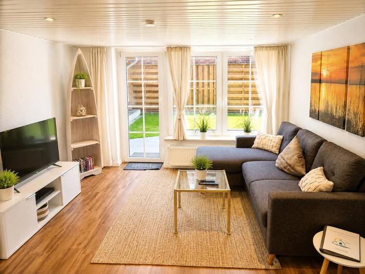 Ferienwohnung für 6 Personen, mit Terrasse und Garten in Hüde