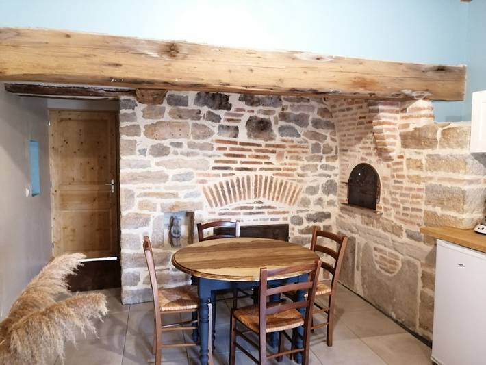 Gîte pour 2 personnes, avec jardin dans le Jura - 2