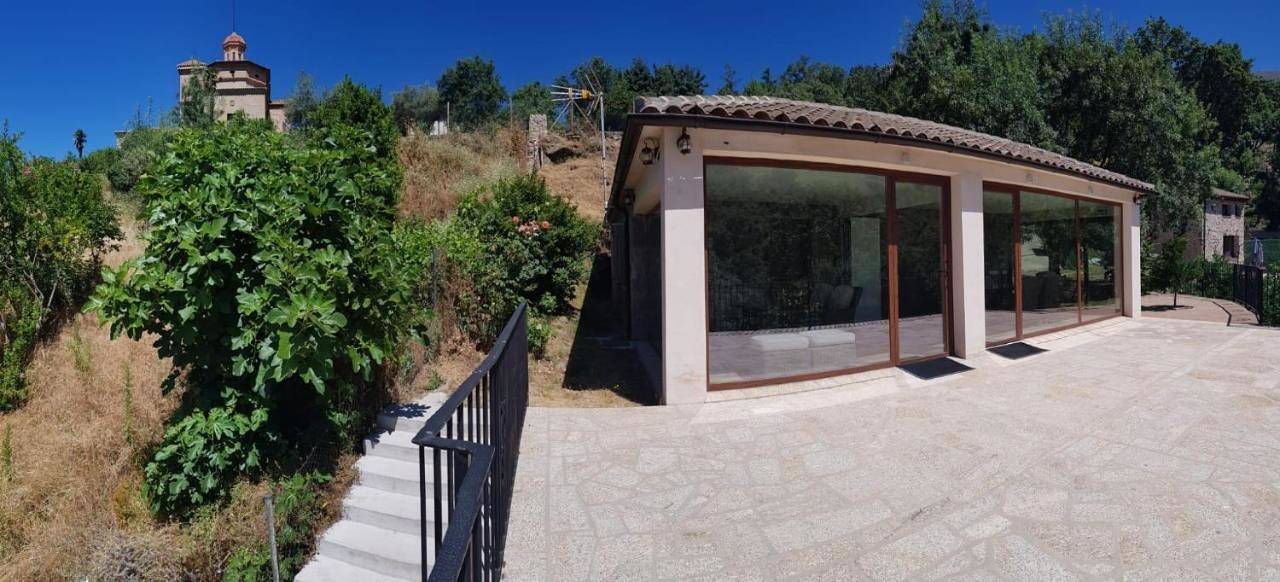 Casa Rural para 2 personas con jardín in Candeleda, Valle del Tiétar