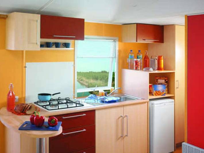Camping  Villages Rives d'Olt et Aubrac - Mobilhome 4 personas - Mh Classique 2 dormitorios 4 personas in Saint-Geniez-d'Olt, Parc naturel régional de l'Aubrac
