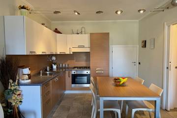 Baita per 6 Persone in Pianello del Lario, Provincia di Como, Foto 4