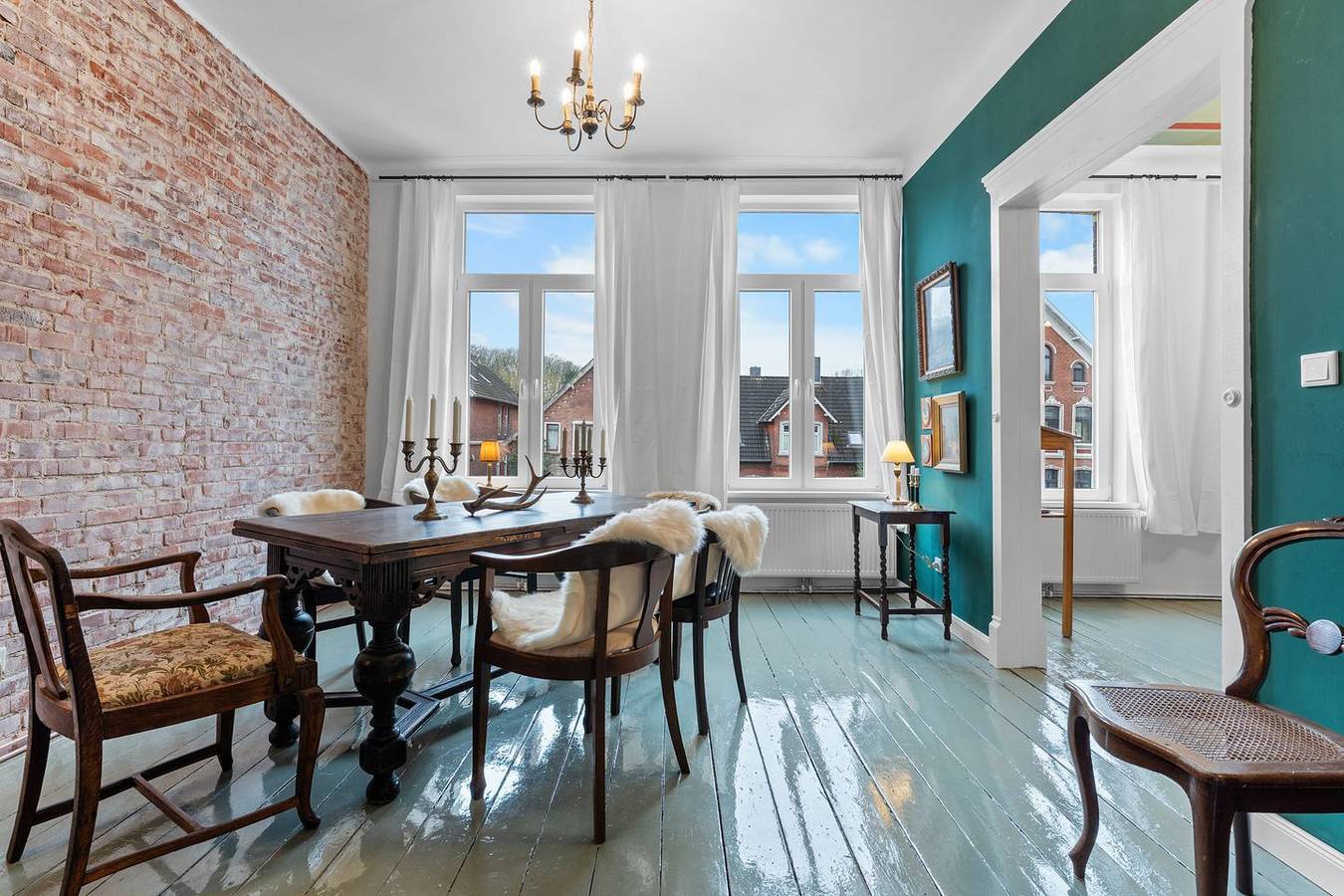 Ganze Wohnung, Beletage – Wohnen mit Geschichte und Haltung in Emden, Nordseeküste