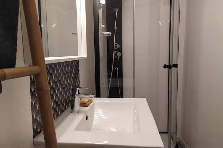 Gîte pour 2 personnes, avec jardin dans Tuffalun - 4