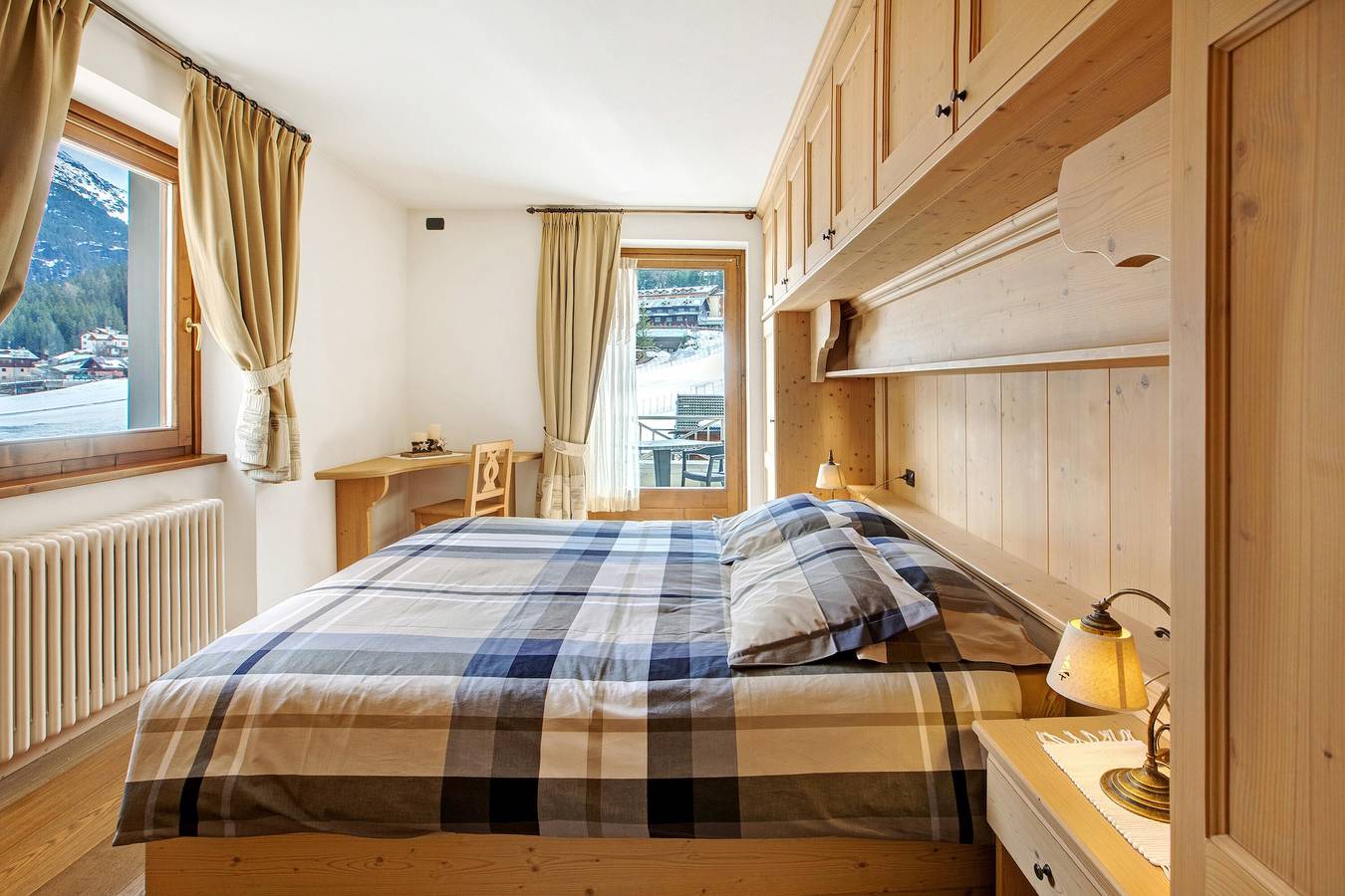 Ganze Wohnung, Ferienwohnung 'Genziana' mit Bergblick, privater Terrasse und Wi-Fi in Santa Caterina Valfurva, Valfurva