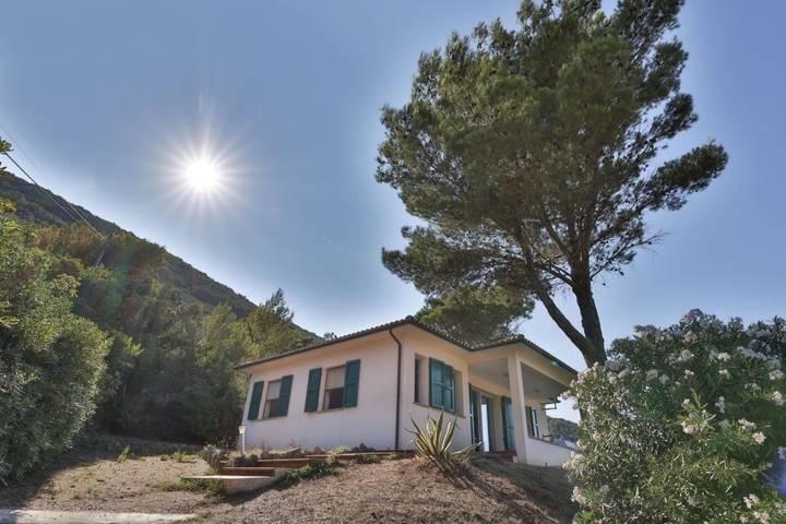 Villa voor 6 personen, met Terras op Elba