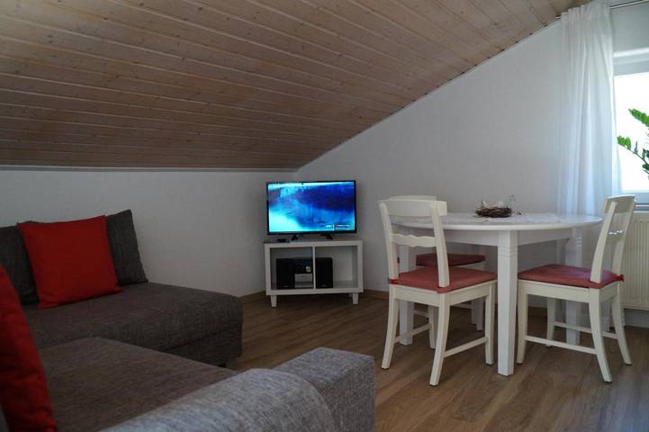 Ferienwohnung für 2 Personen, mit Terrasse und Garten sowie Ausblick in Ihringen am Kaiserstuhl - 2