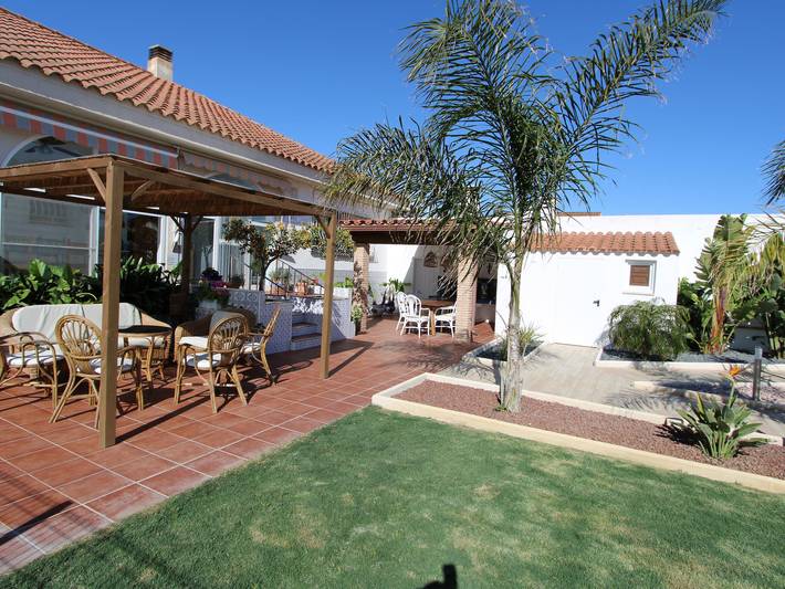 Chalet para 10 personas, con jardín y terraza, Se admiten mascotas en Delta del Ebro - 4