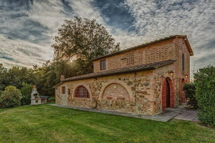 Maison de campagne pour 8 personnes, avec jardin ainsi que piscine et vue sur le lac à Montaione - 3