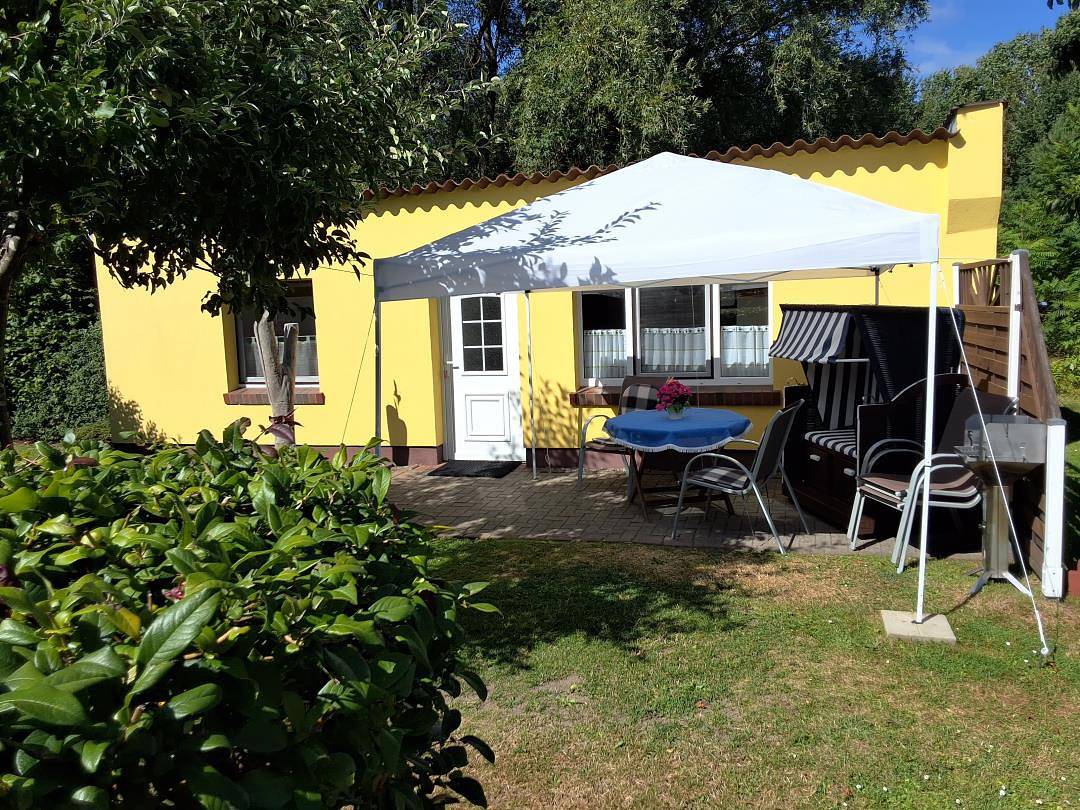 Ganze Wohnung, Ferienhaus am Saaler Bodden in Bartelshagen II, Saal