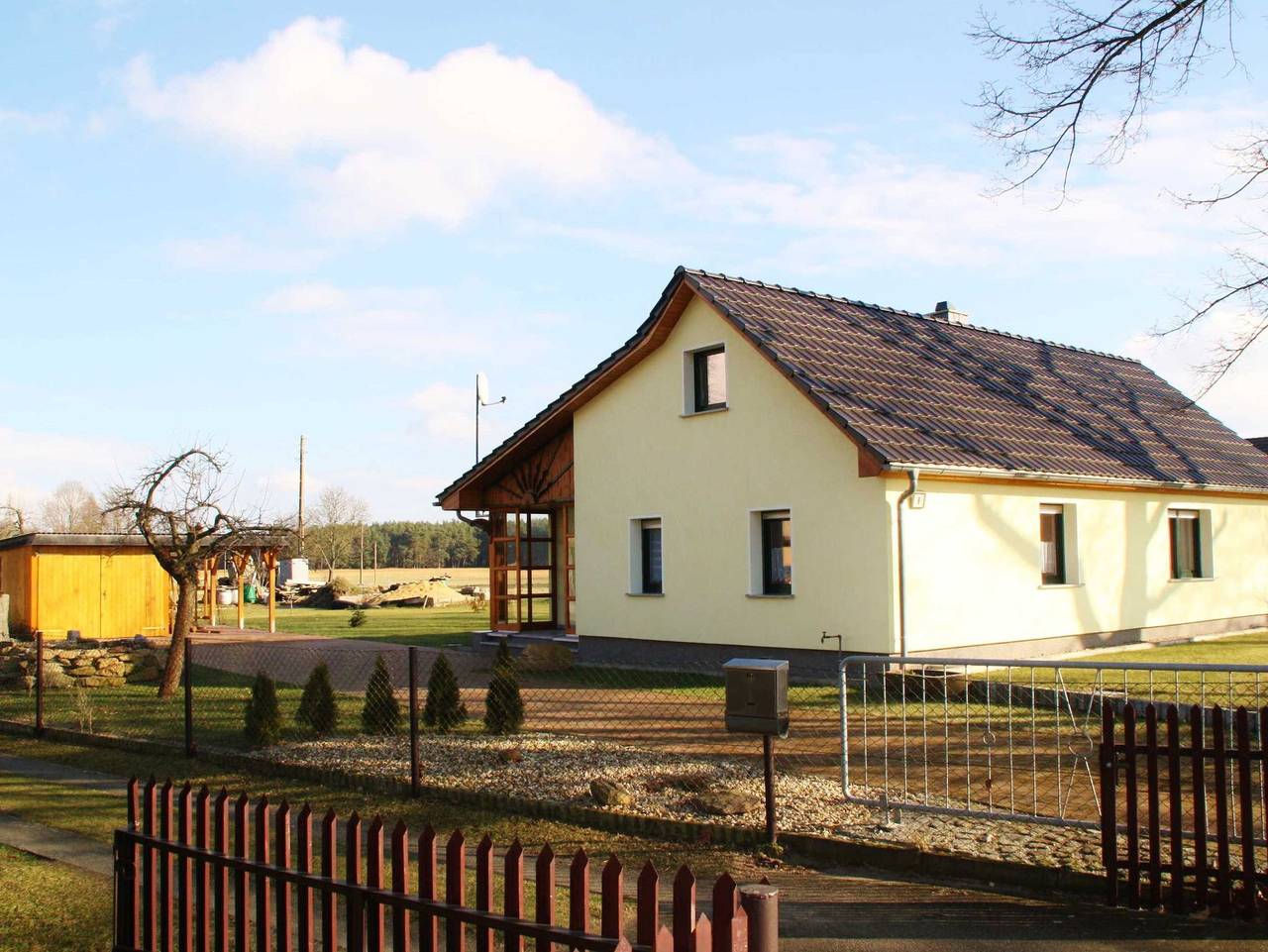 Ganze Ferienwohnung, Ferienhaus am Waldessaum - Ferienhaus in Bärwalder See, Boxberg (Oberlausitz)