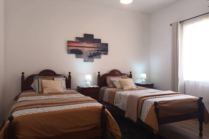 Entire apartment, Magnificent view from terrace overlooking the valley down to the sea in Estreito da Calheta, Madeira