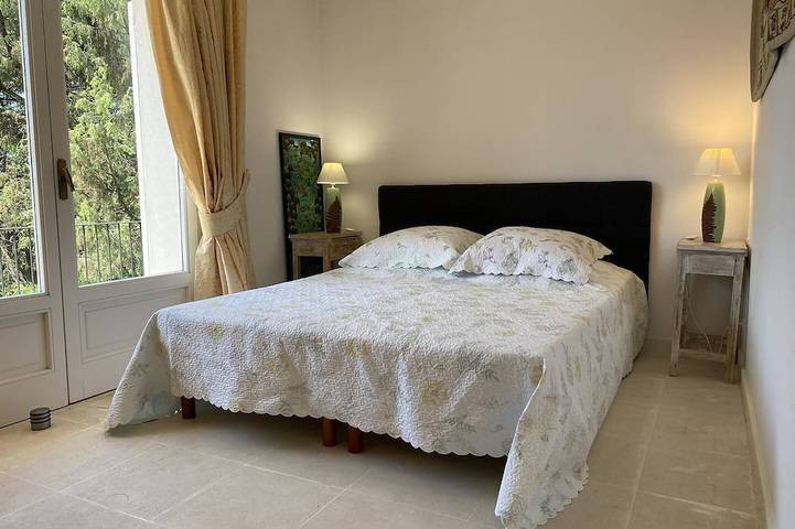 Gîte pour 4 personnes, avec terrasse dans Plage Cala Rossa - 3