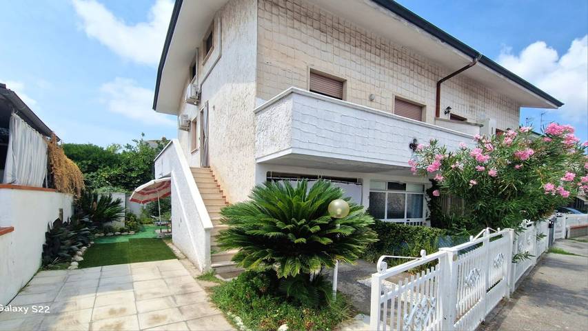 Ferienhaus für 8 Personen mit Balkon in Torre del Lago Puccini, Viareggio
