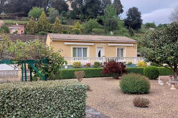 Cottage pour 5 personnes, avec jardin à Le Collet-de-Dèze