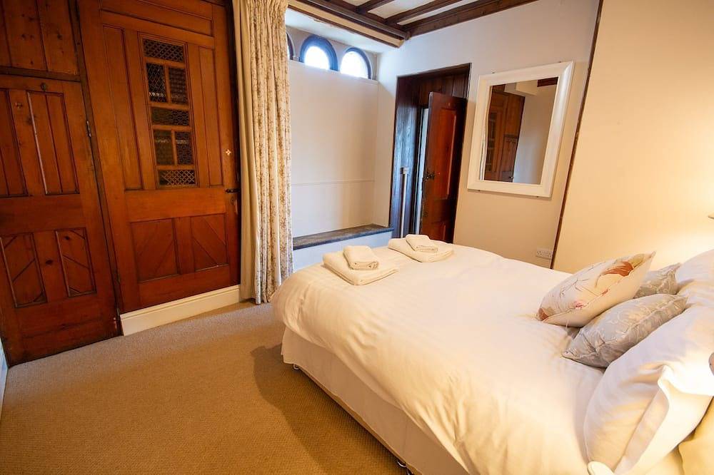 Cabbage Patch - sleeps 2 guests  in 1 bedroom in Rhoscolyn, Isle of Anglesey