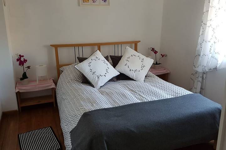 Location de vacances pour 27 personnes, avec jardin, animaux acceptés à Oulmes - 3