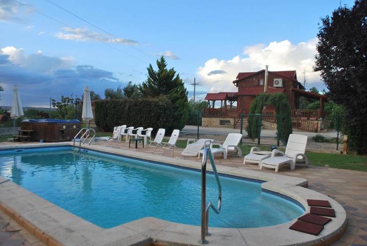 Casa rural para 6 personas, con vistas y jardín además de piscina y vistas al lago en Provincia de Teruel - 3