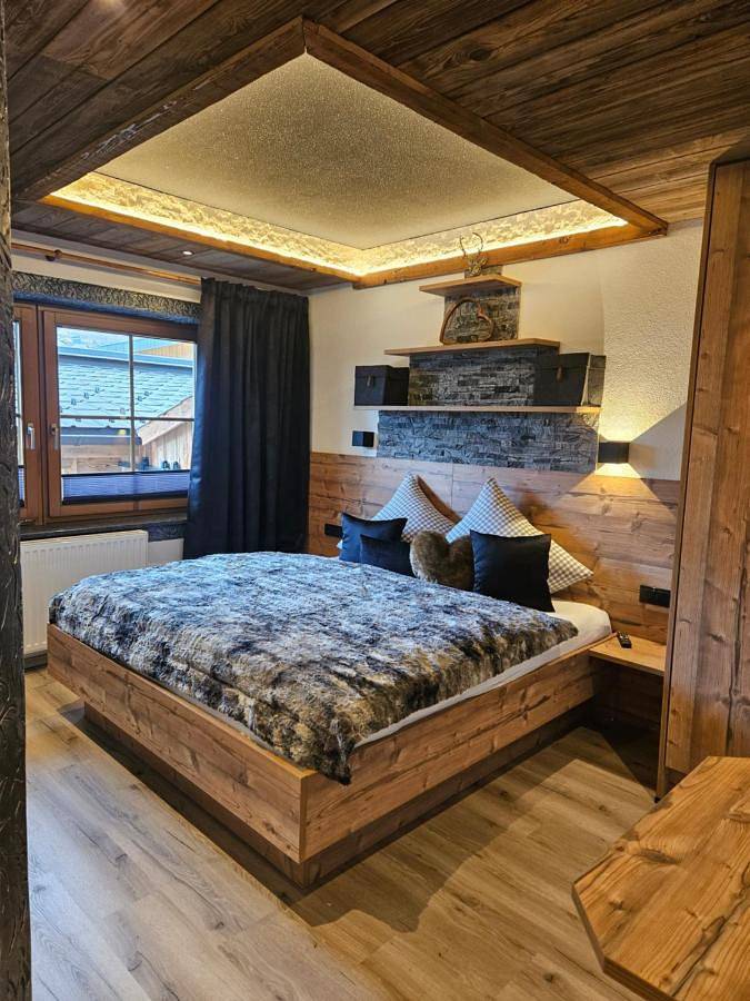 Ganze Wohnung, Luxus Apartment Nina mit Zirbenhütte in Ramsberg, Bezirk Schwaz