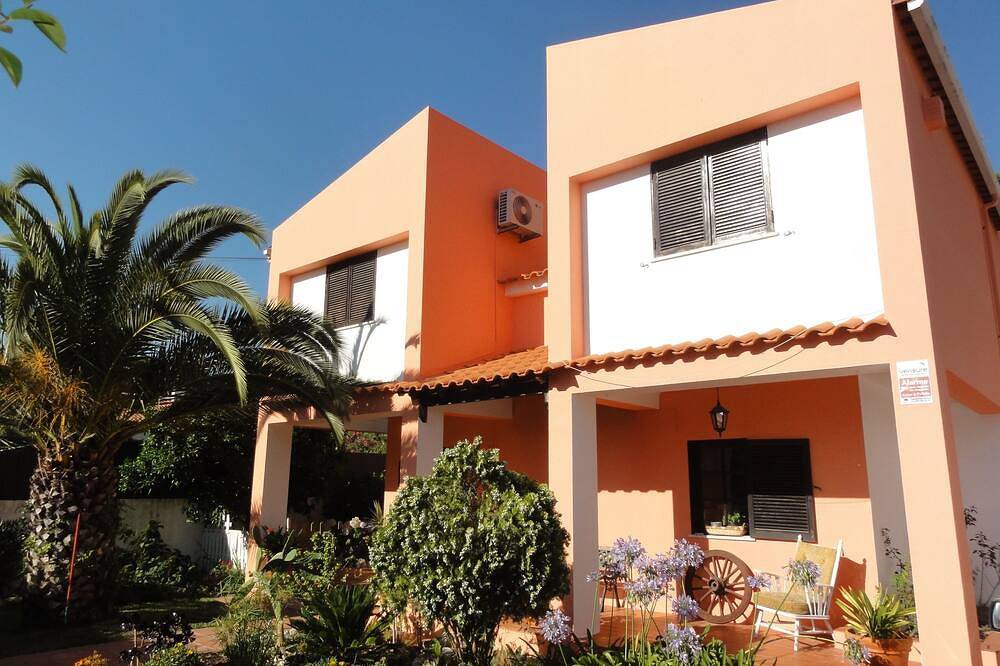 Villa Pinhal privaten Pool-10min von Portinho da Arrábida Strand- Free Wifi in Setúbal, Naturpark Arrábida