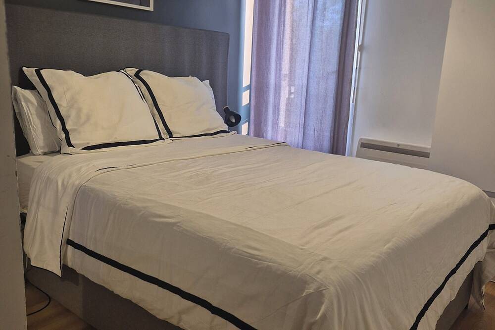 Appartement entier, Hâvre de paix climatisé, 2 pièces à 2 pas de Paris in Choisy-le-Roi, Val-de-Marne