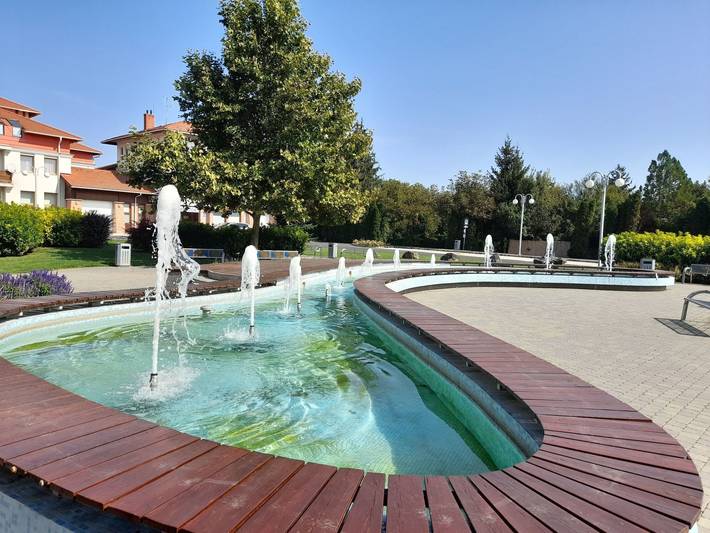 Ferienhaus für 6 Personen, mit Garten in Bük