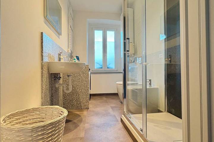 Appartamento intero, \"Ringhiera C7\"  Nuovo con balcone a Omegna in Omegna, Lago d'Orta