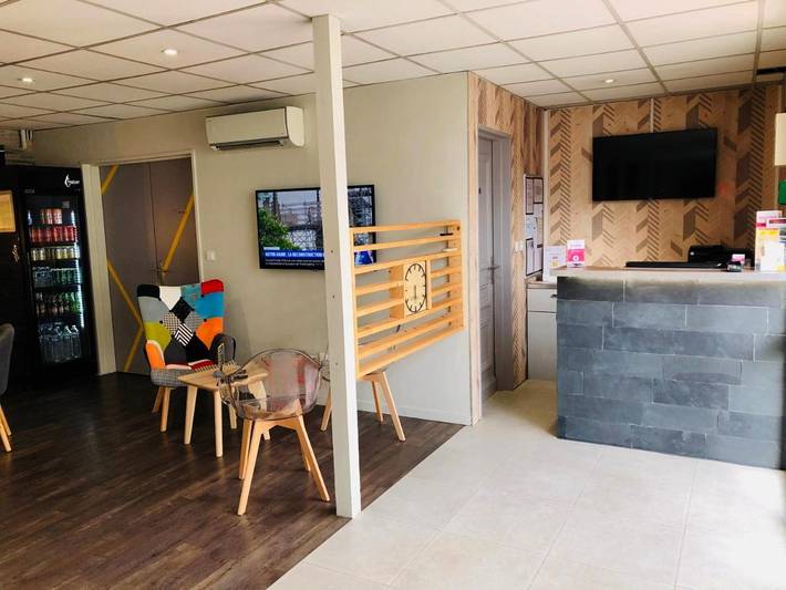 Hôtel pour 4 personnes, avec terrasse, animaux acceptés à Gerzat - 2