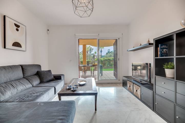 Gîte pour 4 personnes, avec bassin pour enfant et balcon ainsi que jardin et jacuzzi à Marbella - 2