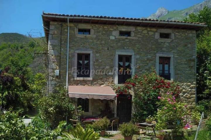 Holiday home for 15 people, with garden - 1
