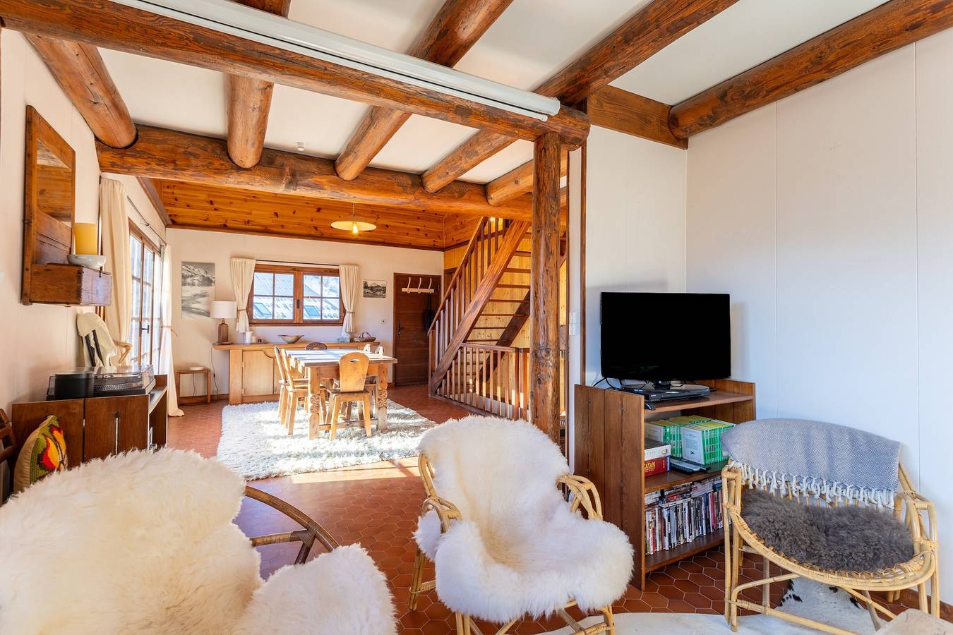 Chalet „Südhang mit Ausblick“ mit Bergblick, Gemeinschaftsterrasse und Wlan in Saint-Chaffrey, Serre Chevalier
