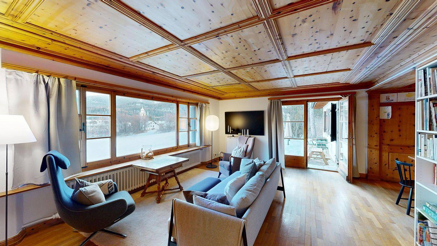 Ganze Wohnung, Apartment Pradatsch - grosszügige Wohnung an ruhiger Lage in Celerina, Sankt Moritz