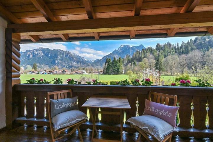 Ferienhaus für 8 Personen, mit Ausblick und Garten, mit Haustier bei Neuschwanstein