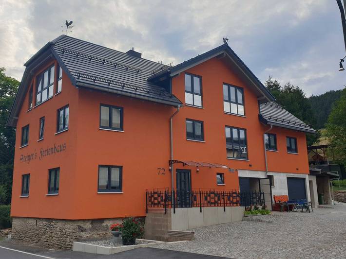 Ferienwohnung für 5 Personen, mit Balkon und Garten in Schiefergebirge