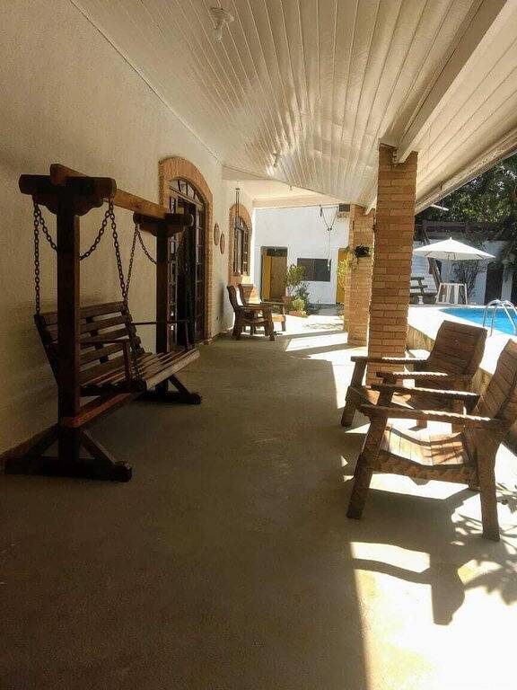 Casas e apartamentos de temporada para 25 pessoas, com jacuzzi e balcão e ainda jardim, com animais de estimação em Bertioga
