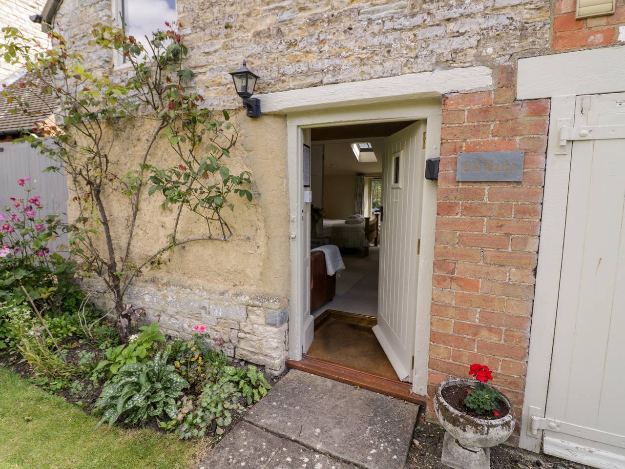 Old Bothy in Halford, Warwickshire