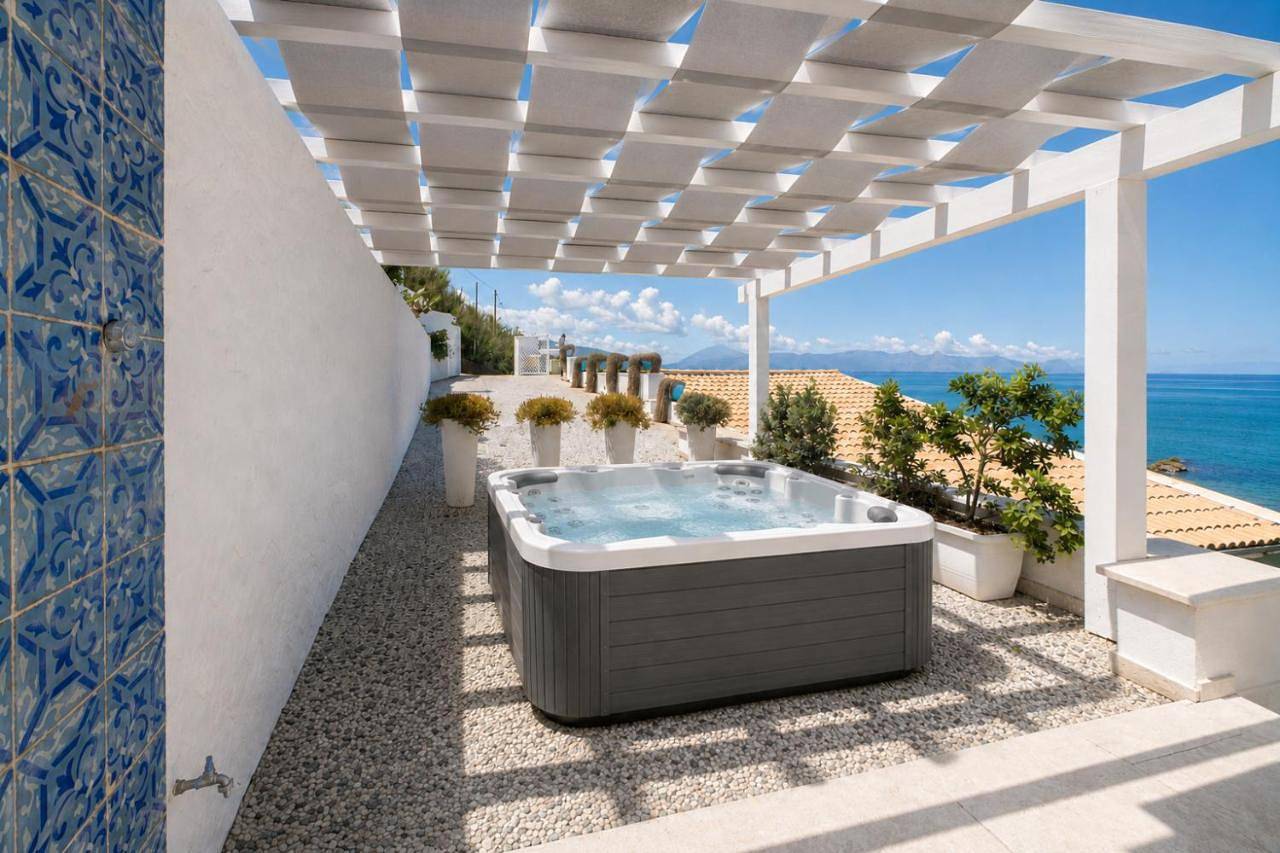 Amira Beach Villa by Le Dhome Sicily in Trappeto, Provincia di Palermo