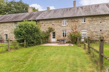 Gîte pour 3 personnes, avec jardin, animaux acceptés à Hauteville-la-Guichard