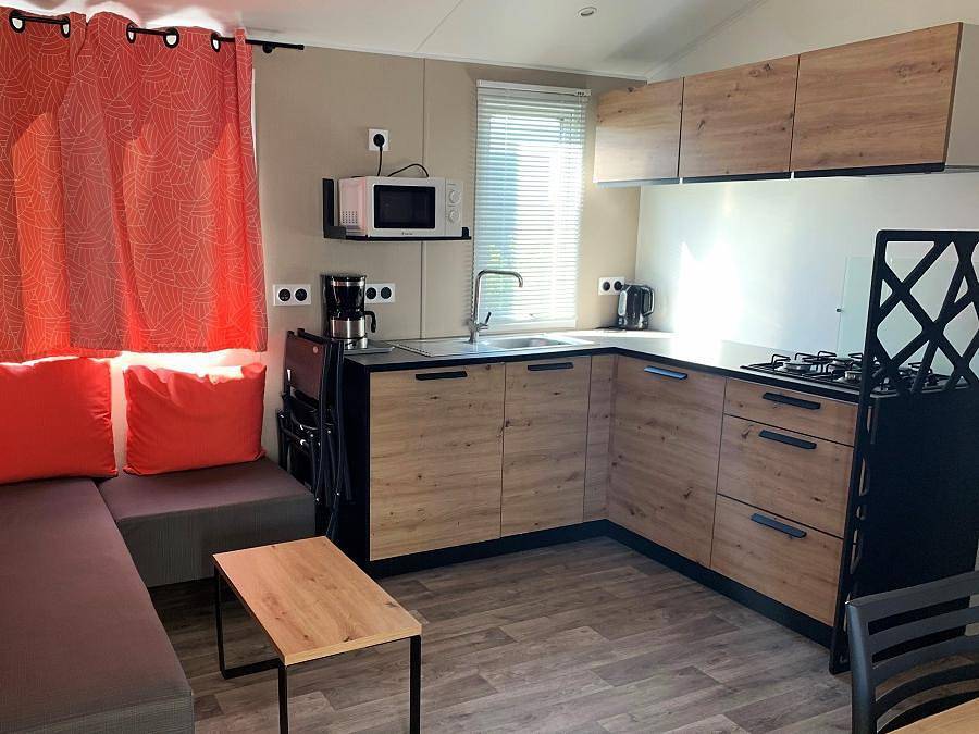 Camping Plein Sud - Mobilhome 6 personnes - Cottage Grand confort 6 personnes in Saint-Jean-de-Monts, Vendée