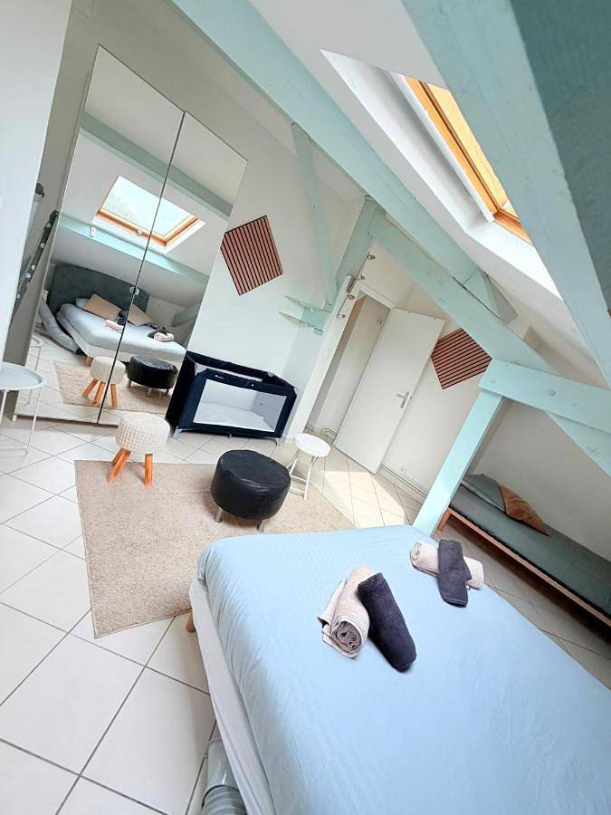 Appartement de vacances pour 8 personnes, avec Terrasse ainsi que Jardin et Piscine
