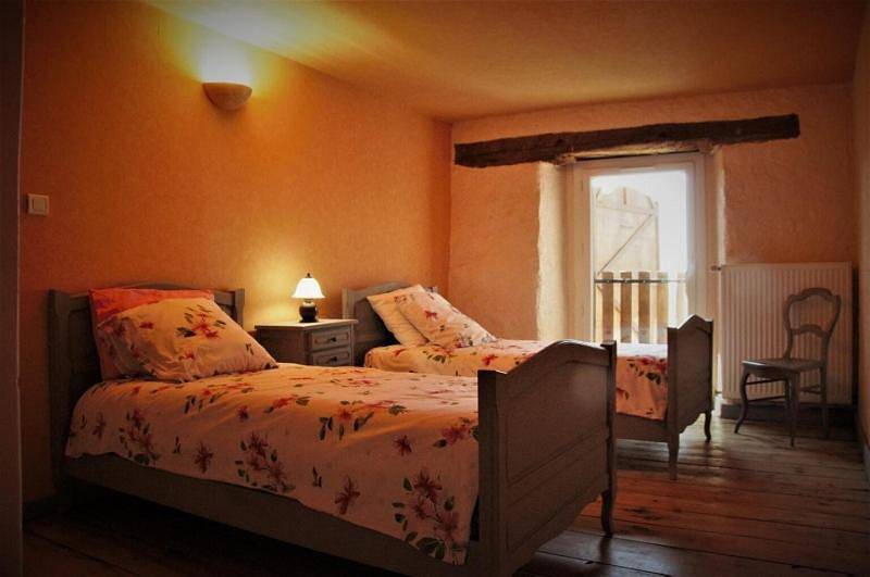 Twin Room in La Chapelle-en-Lafaye, Montbrison