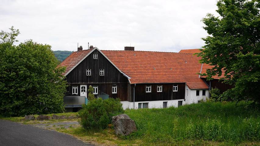 Ferienwohnung für 4 Personen, mit Terrasse und Garten sowie Sauna, mit Haustier an der Rhön