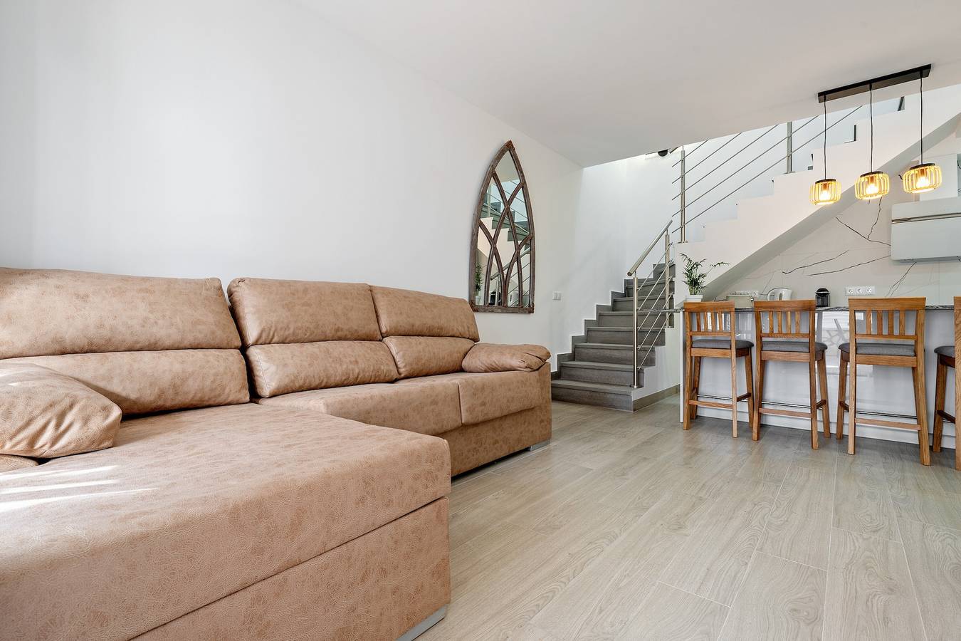 Casa de vacaciones 'Marés' con piscina compartida, Wi-Fi y aire acondicionado in Cambrils, Costa Dorada